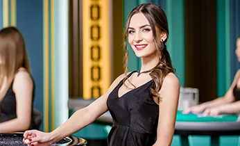 Hỗ trợ qua mạng xã hội